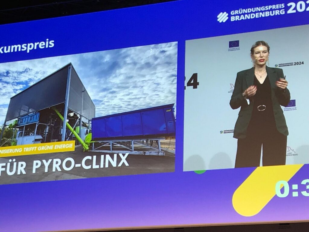 Lucie Töpfer pitcht beim Gründungspreis Brandenburg 2024