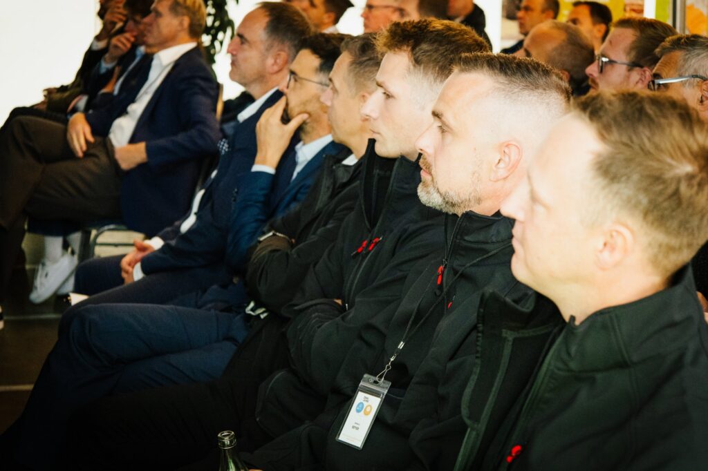 Gäste beim Jubiläumsfest der Unternehmensgruppe 2023