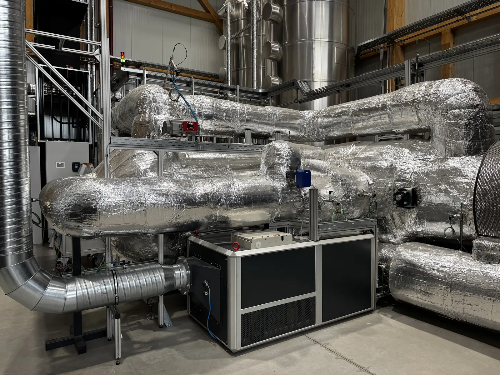 ClinX Heat 30 in der Versuchshalle einer technischen Hochschule